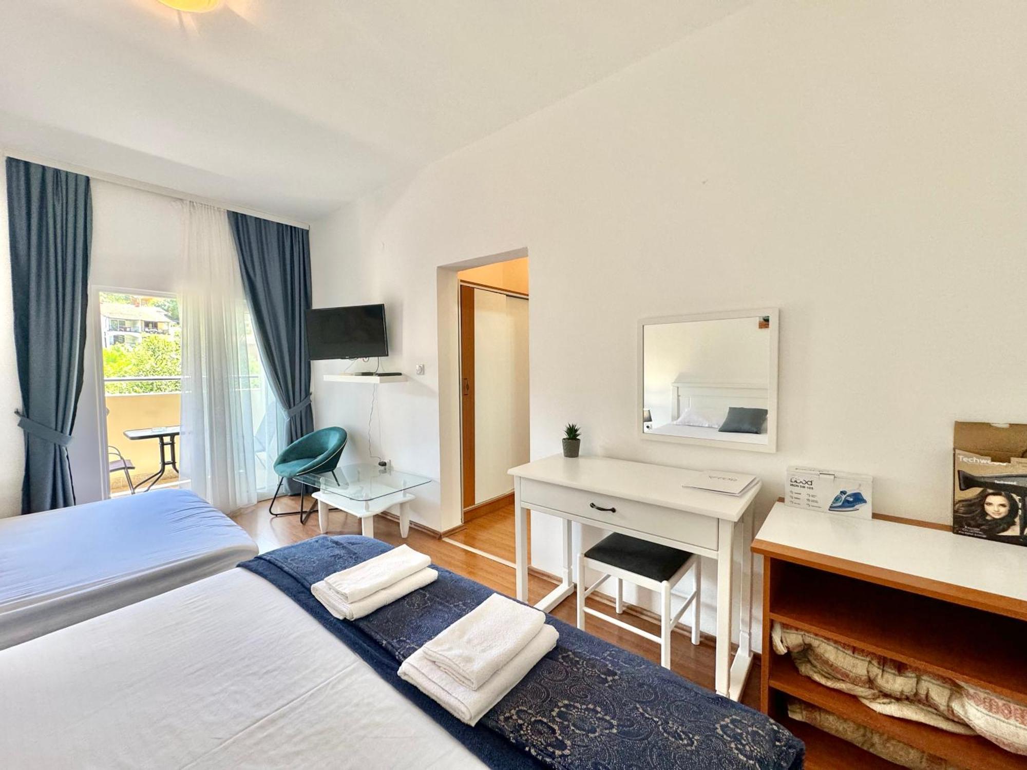For-A Apartmani Bečići Eksteriør bilde