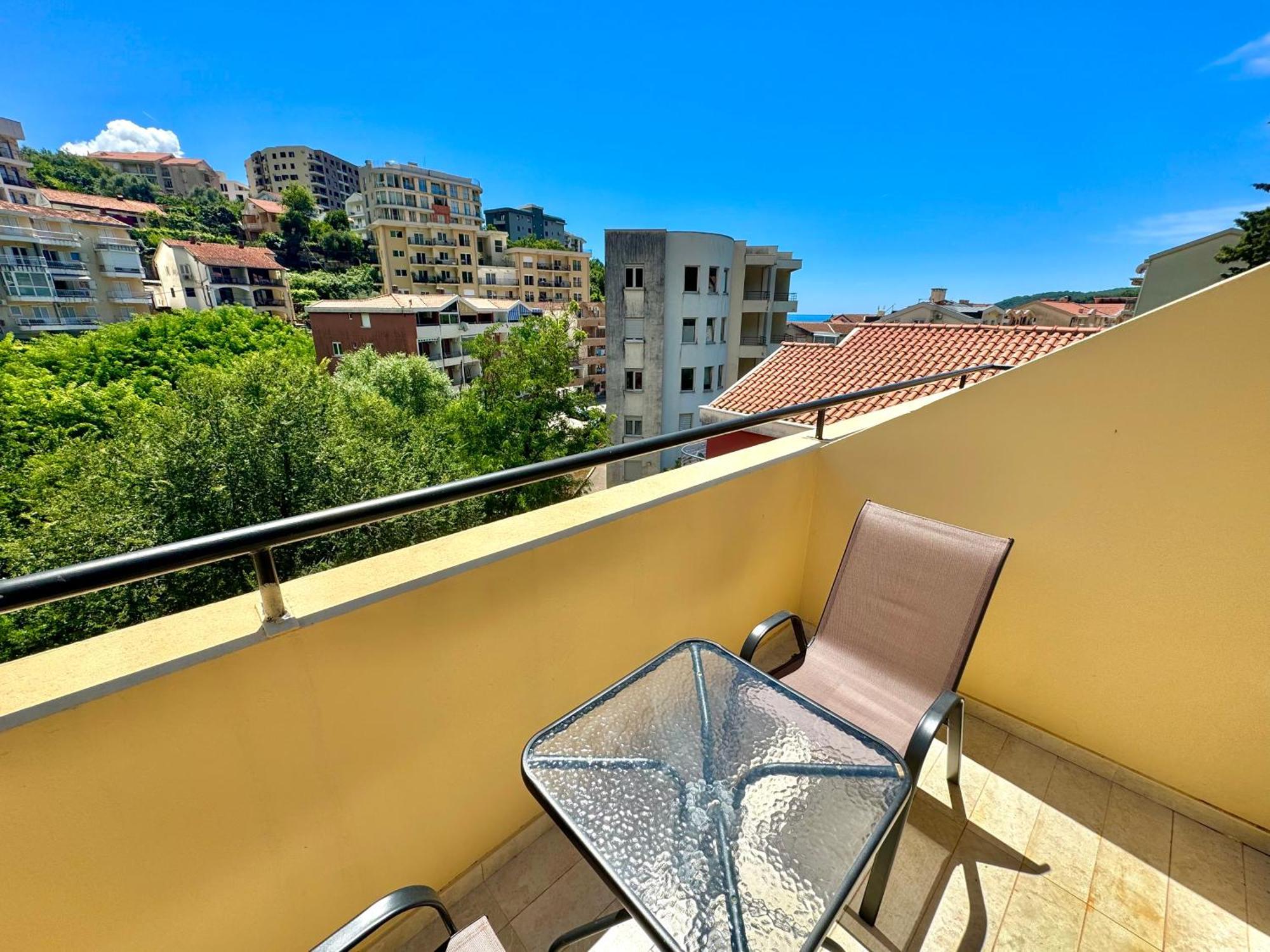 For-A Apartmani Bečići Eksteriør bilde
